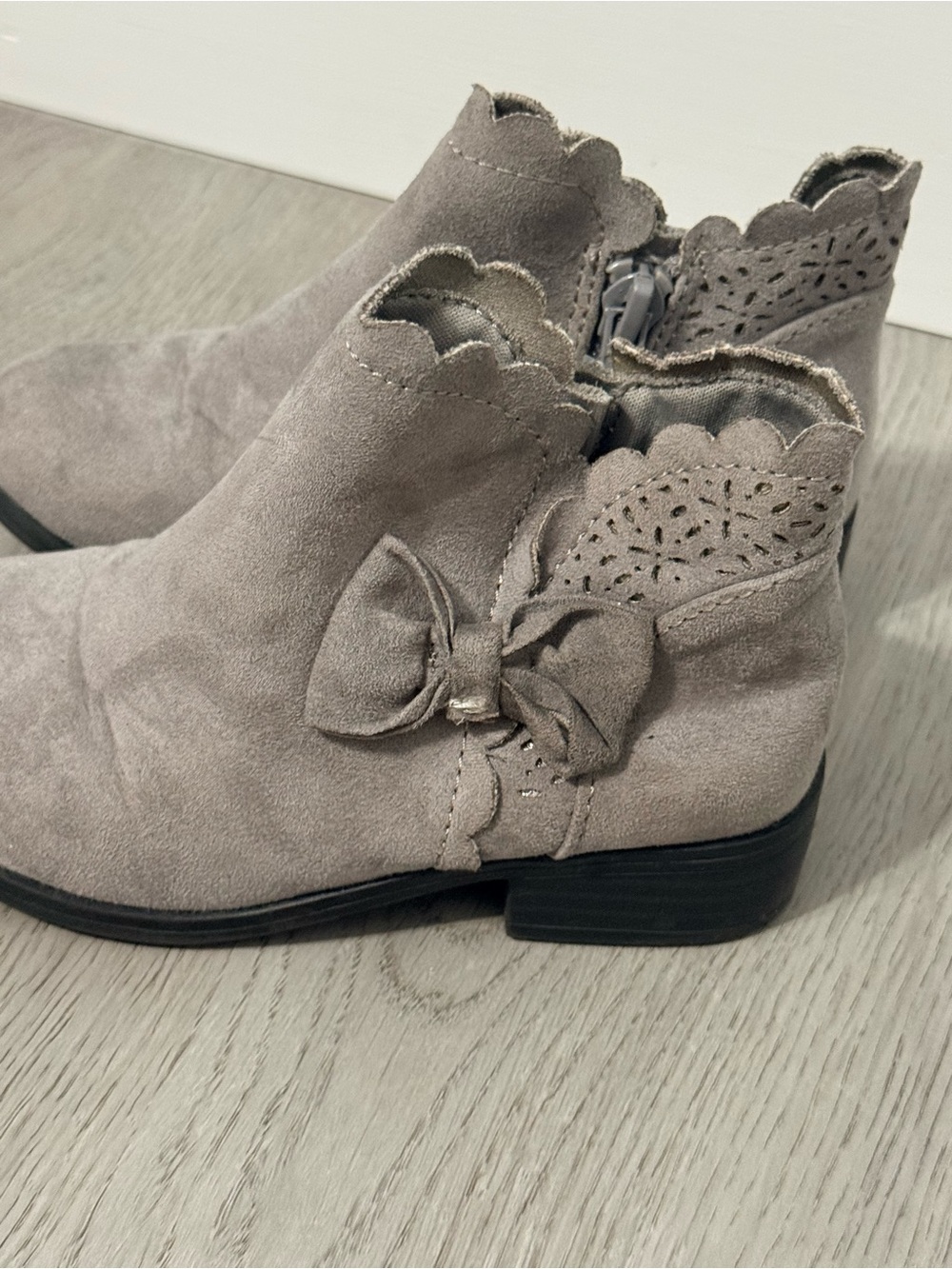 Gray Suede Scalloped Bow Ankle Boots for hirls